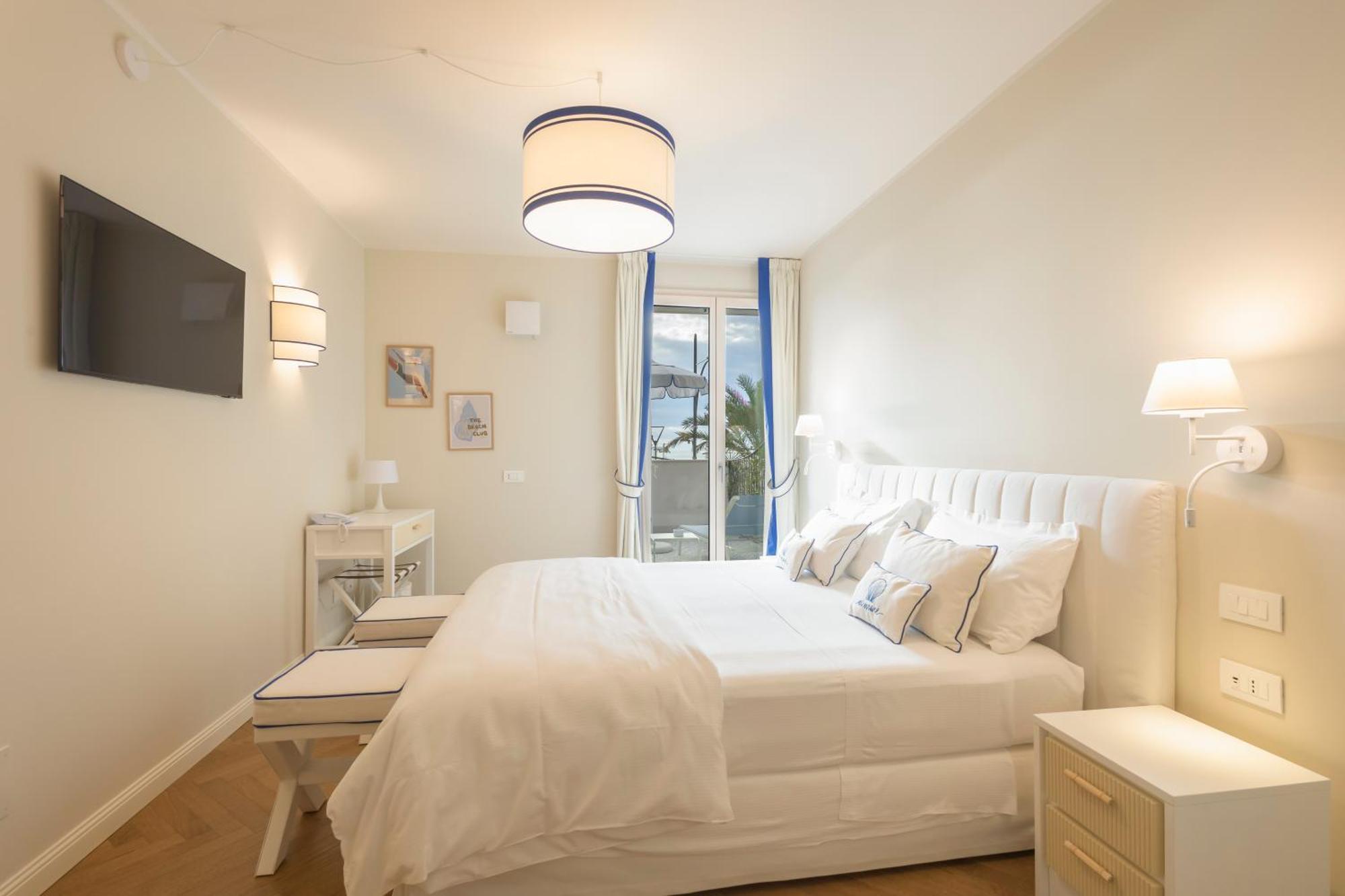 A'Mare Boutique Hotel & Spa ปิเอตราลิกูเร ภายนอก รูปภาพ